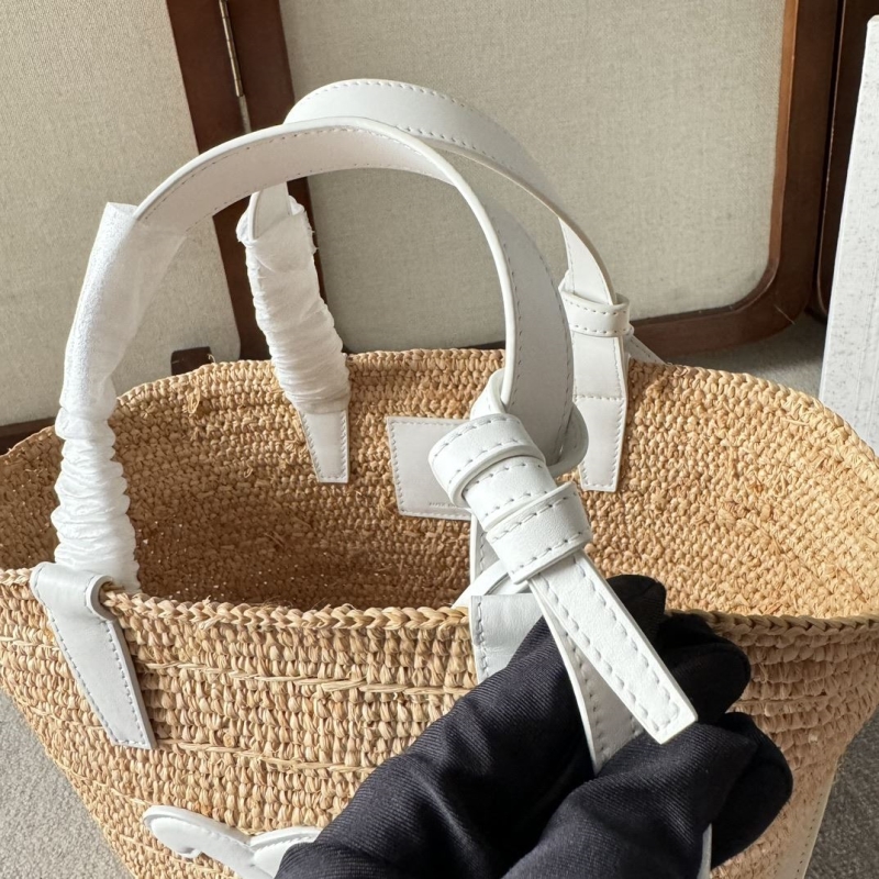 Ce1i*e bucket bags
